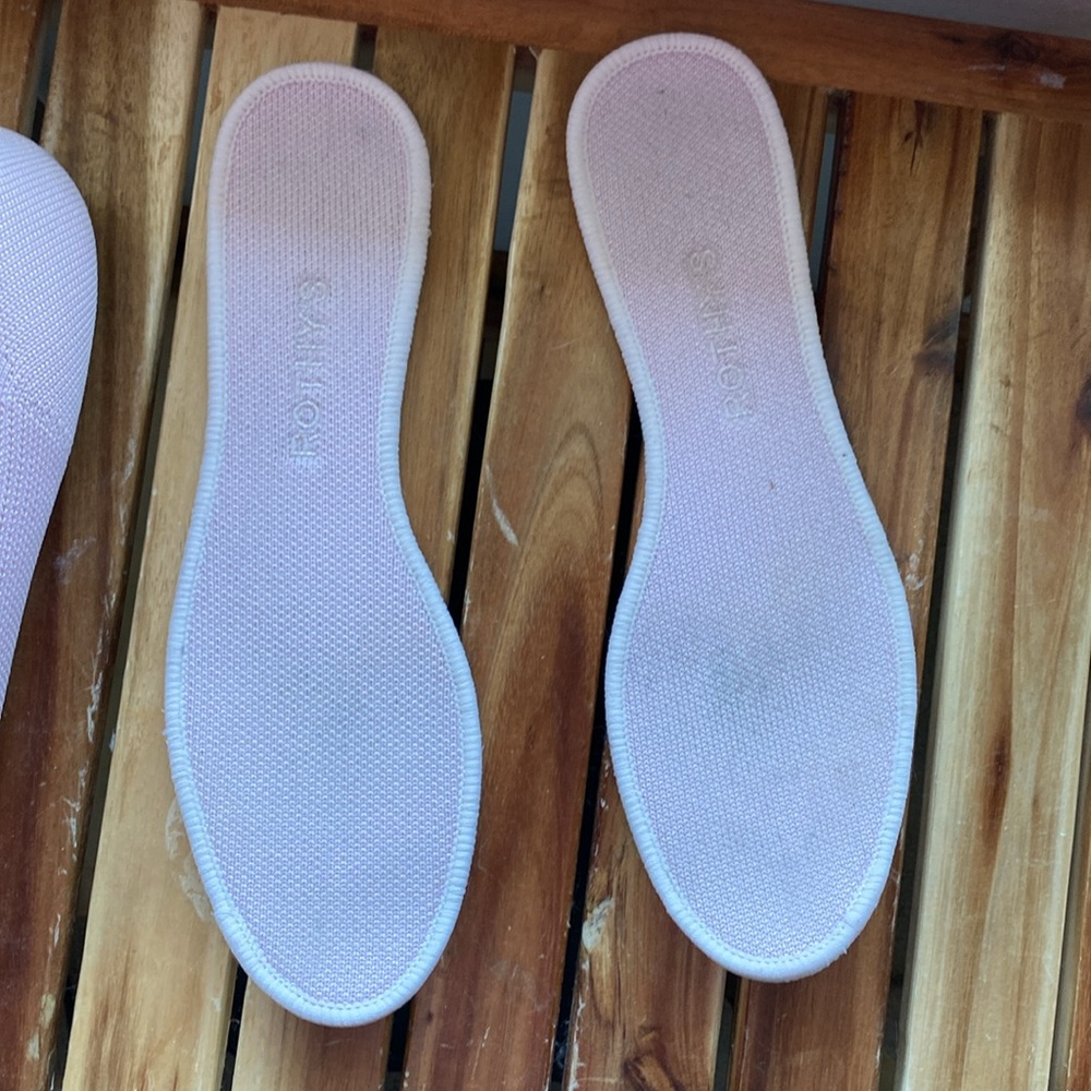 Pink Rothy’s round toe flats size 8 - Picture 3 of 6